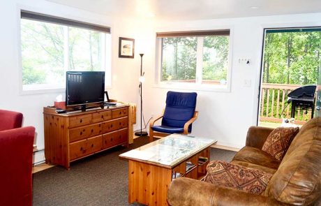 Water View Suite 6 Living Space